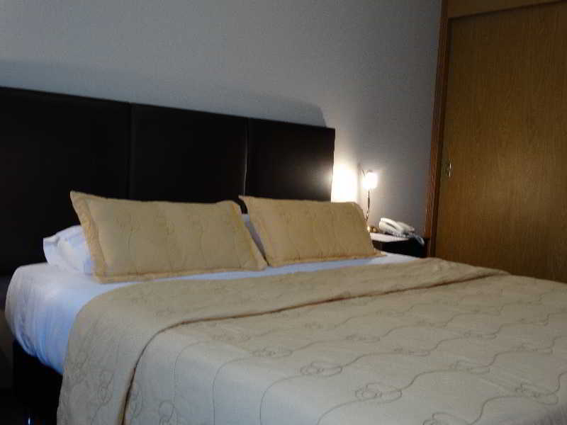 Altezza Apart Suites Мендоса Екстериор снимка