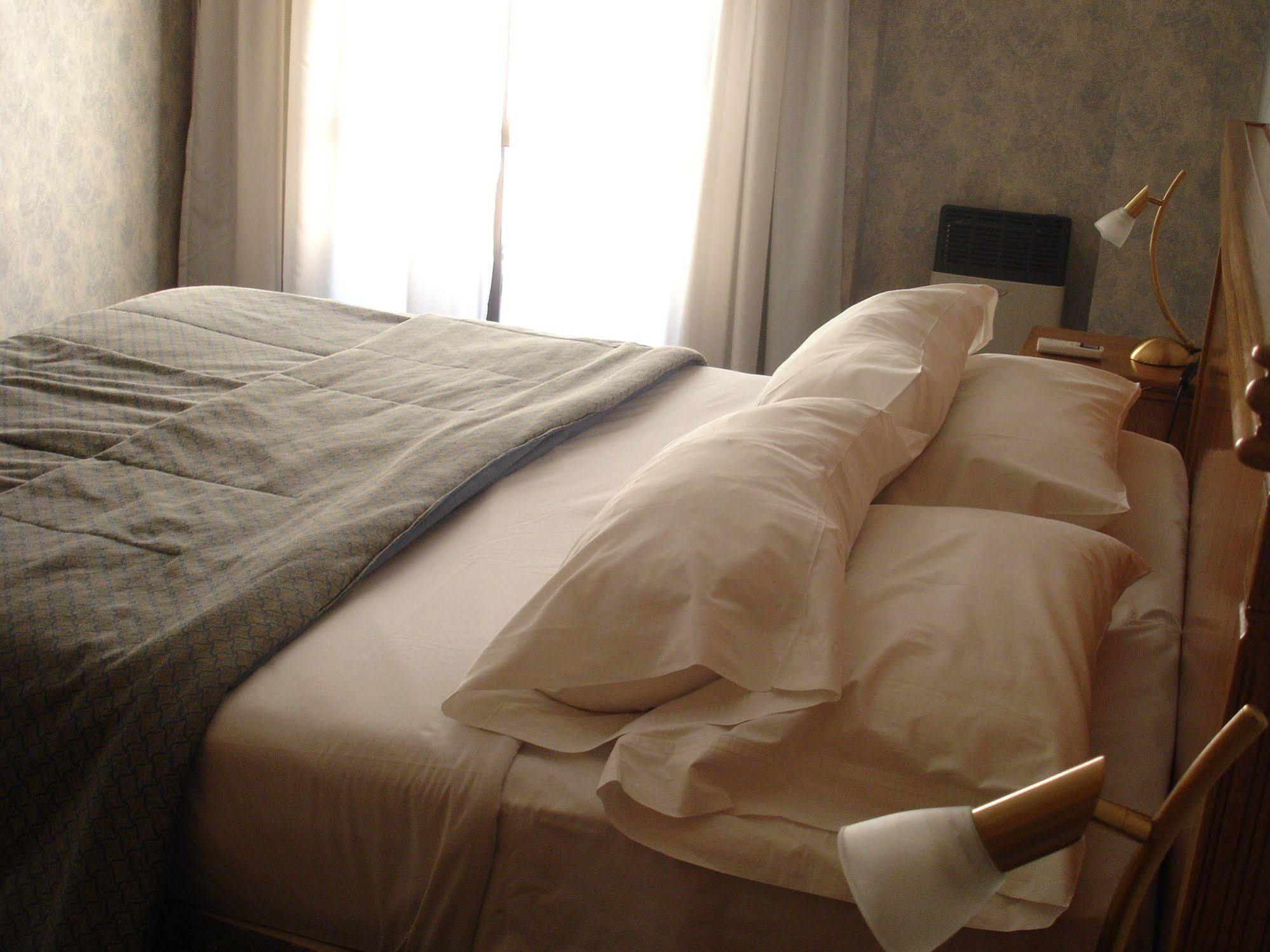Altezza Apart Suites Мендоса Екстериор снимка