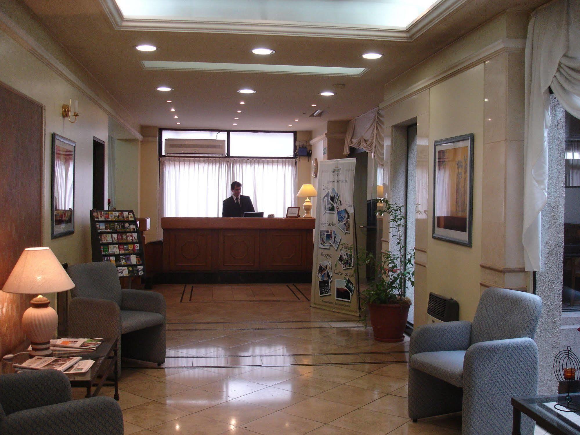 Altezza Apart Suites Мендоса Екстериор снимка