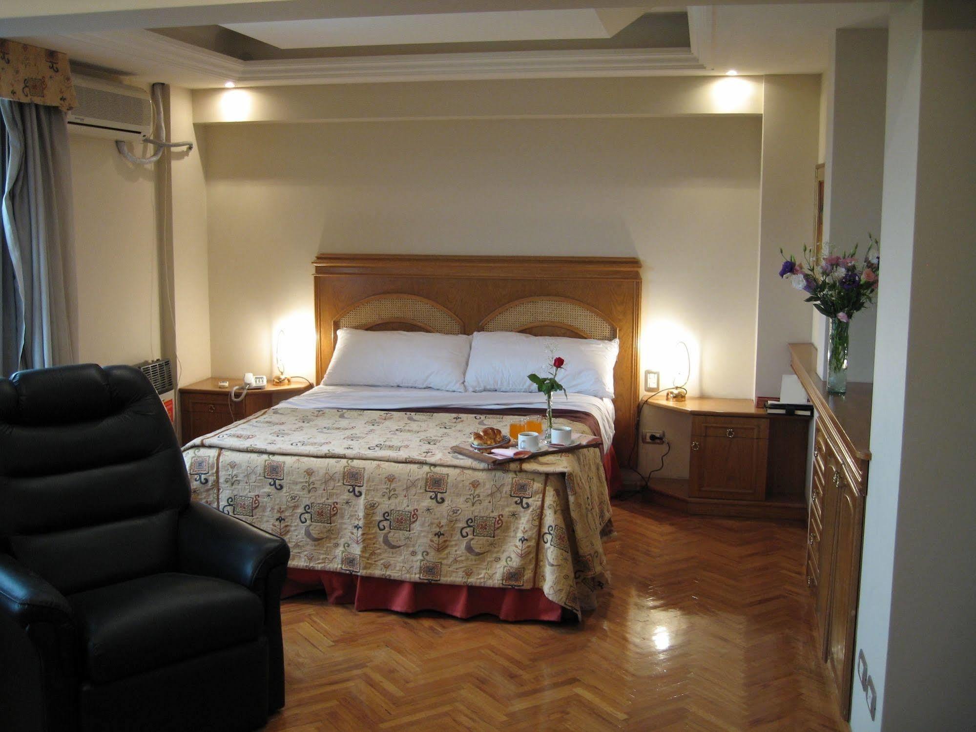 Altezza Apart Suites Мендоса Екстериор снимка